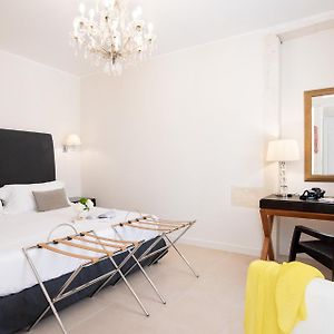 Camera standard con letto queen size